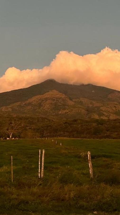 Miravalles Volcano House Guayabal  外观 照片